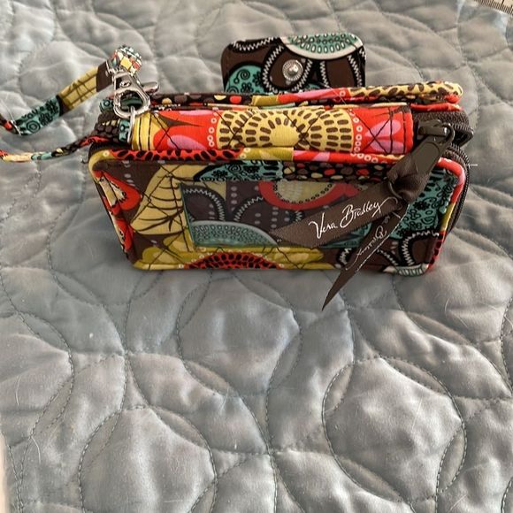 Vera Bradley wallet with gorgeous Browns yellows orange and blue - Picture 5 of 5